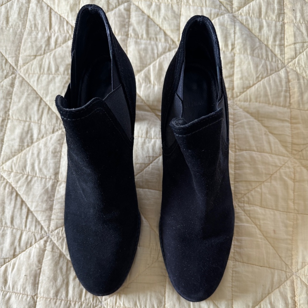 Stuart Weitzman Elegant Black Women's Ankle Boots  w 3" heel